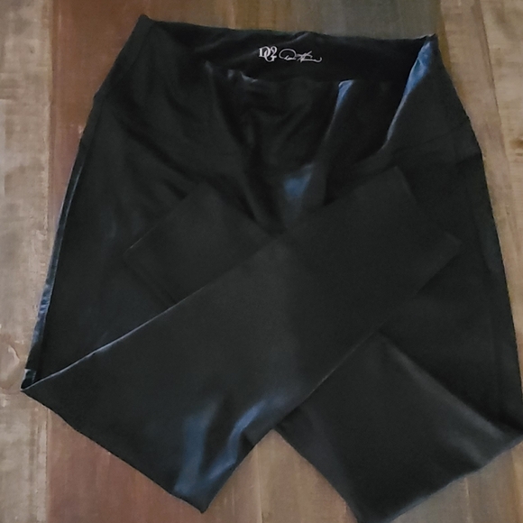 DG2 BY DIANE GILMAN WOMEN'S SIZE 1X BLACK LEATHER LIKE LEGGINGS DRESSY SEXY - Picture 6 of 7